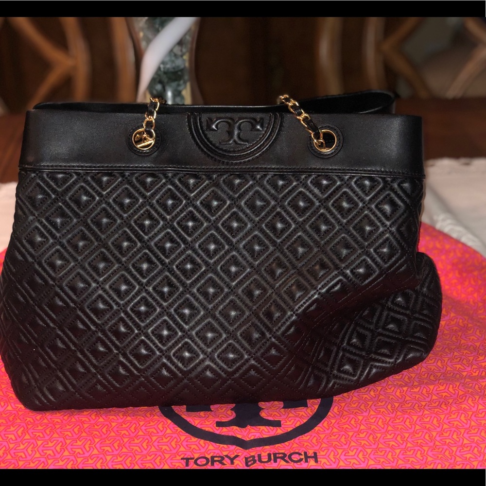 🛍AUTHENTIC Black Tory Burch Tote